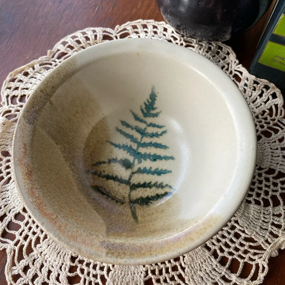 Studio Pottery Fern Dish EUC Signed